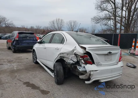 2019 Chevrolet Sonic Lt Auto z USA, uszkodzony, nr VIN 1G1JD5SB4K4111319